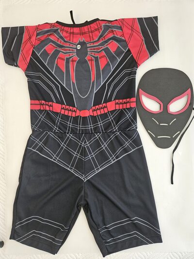 Homem aranha preto